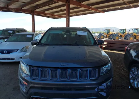 2019 Jeep Compass Trailhawk 4X4 z USA, uszkodzony, nr VIN 3C4NJDDB6KT618113
